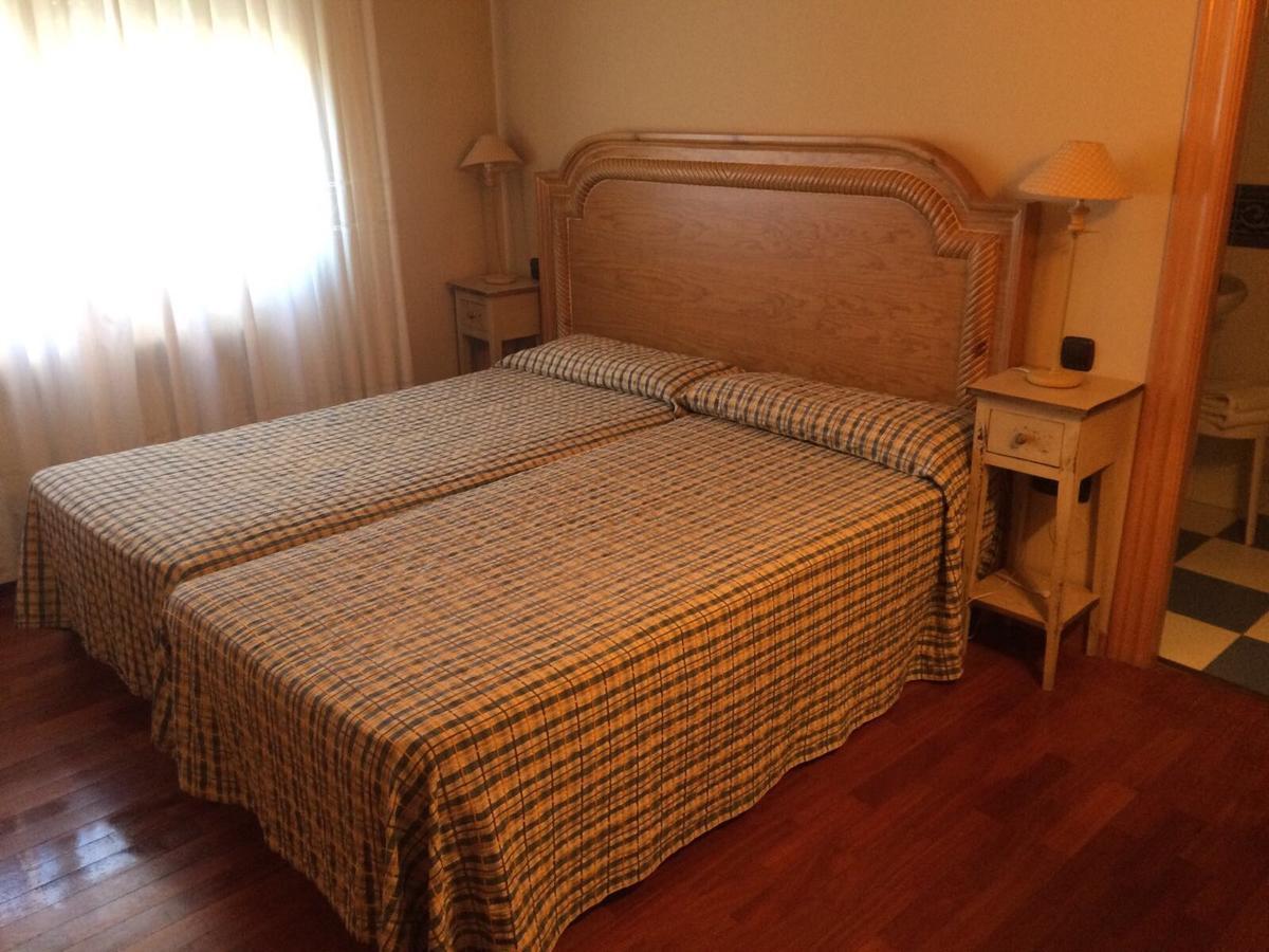 Hotel Los Angeles La Bañeza Екстериор снимка