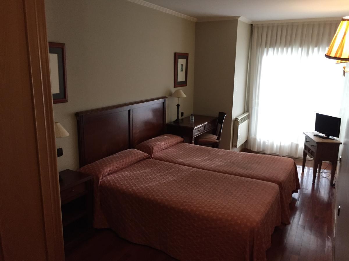 Hotel Los Angeles La Bañeza Екстериор снимка